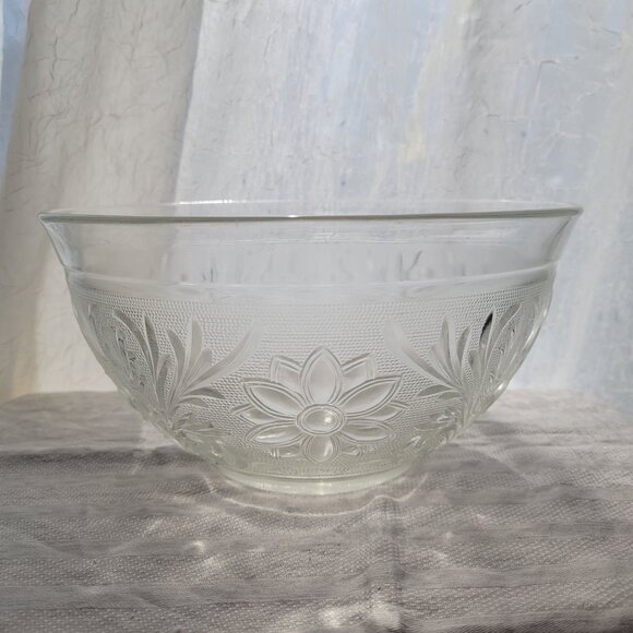 Anchor Hocking Other - Vintage Anchor Hocking Sandwich Clear Glass Floral Embossed Mixing Bowl